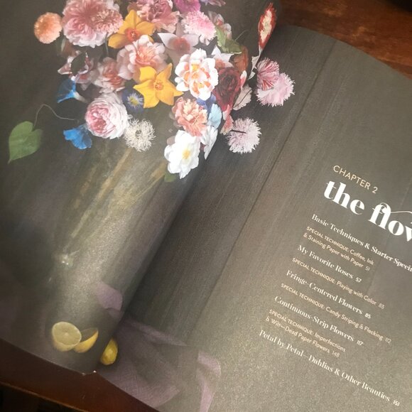 Paper Flower book - Picture 2 of 3